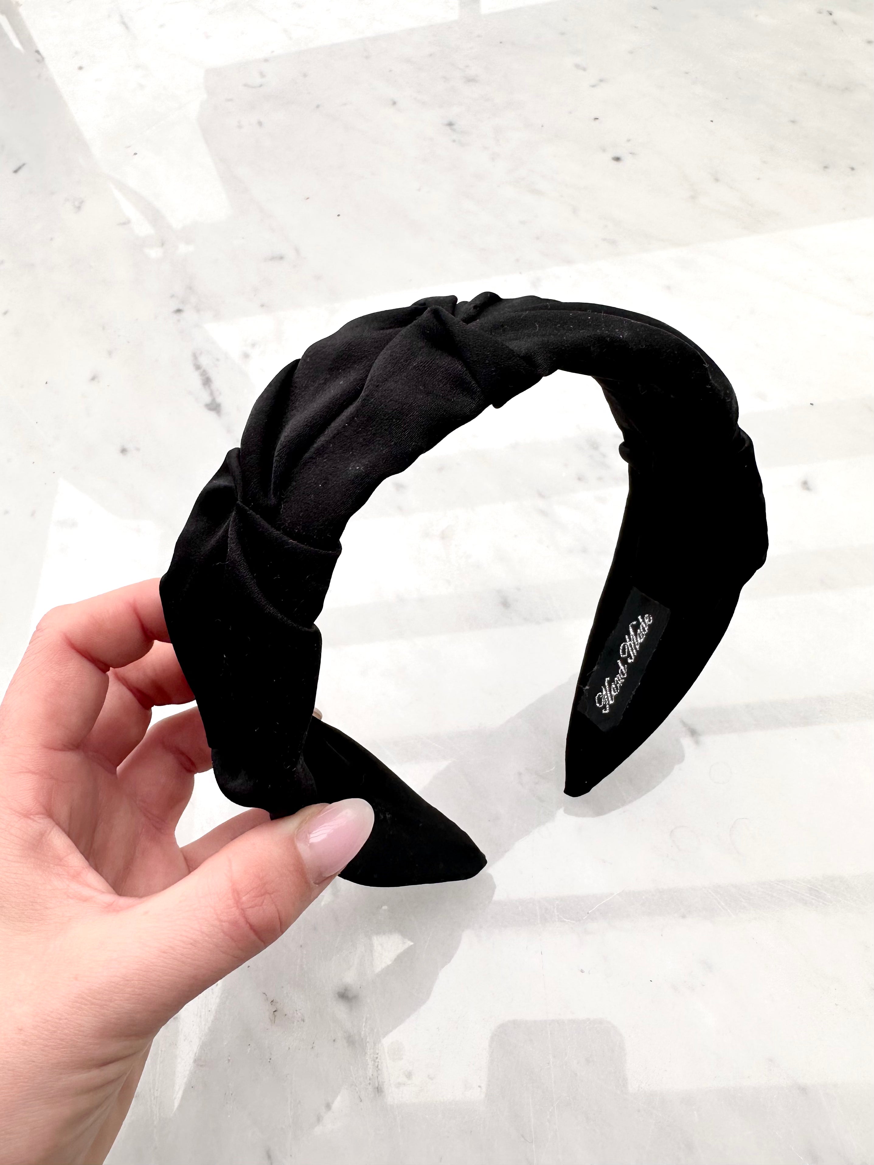 Emelina - Bred hårband i sidenlook